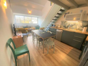 Duplex à Combrit: plage à pied, piscine chauffée et tennis - FR-1-481-101